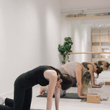 Kübra Çakmak-Mat Pilates Atölyesi