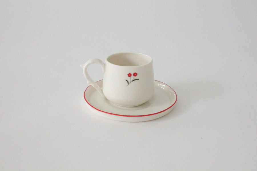 Fine Flower-Elegant Kontürlü Beyaz Kahve Fincan & Tabağı