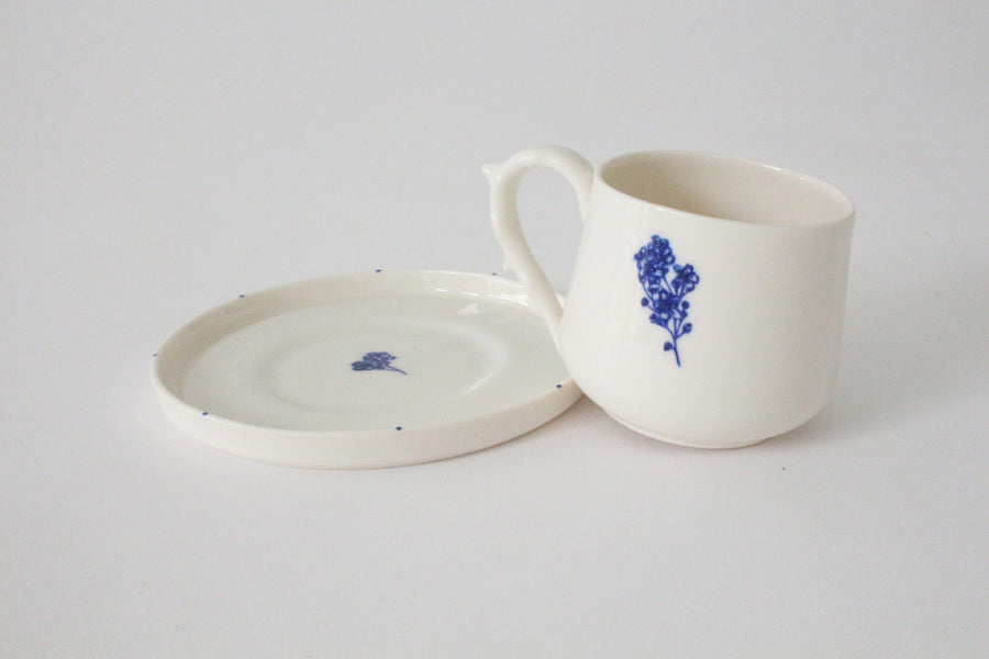 Blue Flower-Elegant Beyaz Kahve Fincan & Tabağı